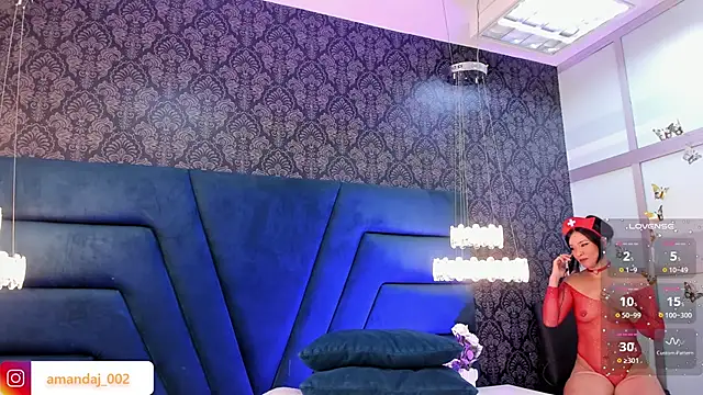 amandaaJones  online show from October 23, 2025, 7:34 pm