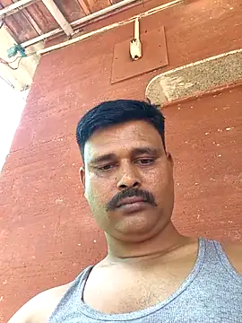 Snapshot of Vinay-kumar89 chatting on April 5, 2026, 8:33 am Vinay-kumar89 online show from April 5, 2026, 8:33 am