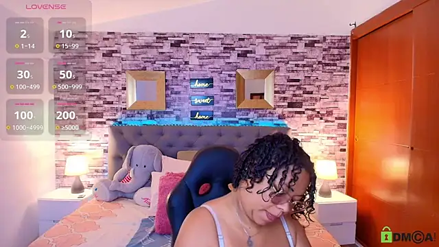 Snapshot of italy___boobs chatting on February 27, 2026, 1:33 pm italy boobs online show from February 27, 2026, 1:33 pm