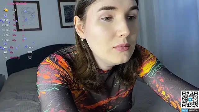 Maria Bowie online show from December 19, 2024, 12:23 pm