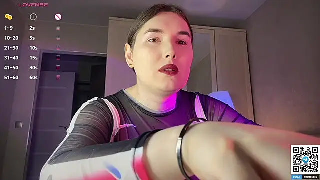 Maria Bowie online show from March 10, 2026, 7:02 am