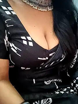 Snapshot of amala_ss chatting on January 2, 2025, 2:11 am amala ss online show from January 2, 2025, 2:11 am