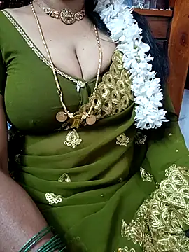 Snapshot of amala_ss chatting on February 21, 2025, 1:11 pm amala ss online show from February 21, 2025, 1:11 pm