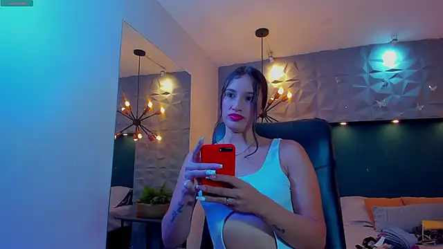 LaurenJhonsonn online show from January 14, 2025, 3:11 am