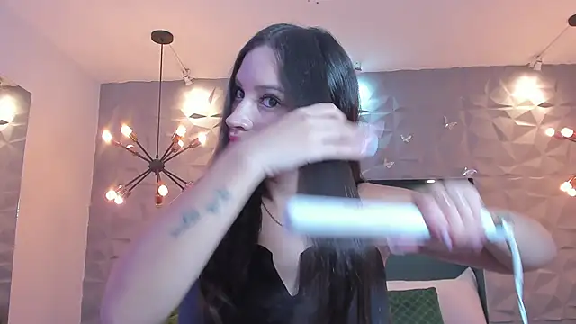 LaurenJhonsonn online show from March 20, 2025, 3:34 am