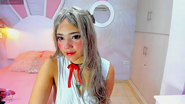 APRIIL CUTE online show from March 1, 2025, 1:07 pm
