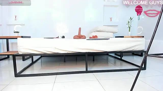 julietha taylor online show from January 18, 2025, 9:02 am