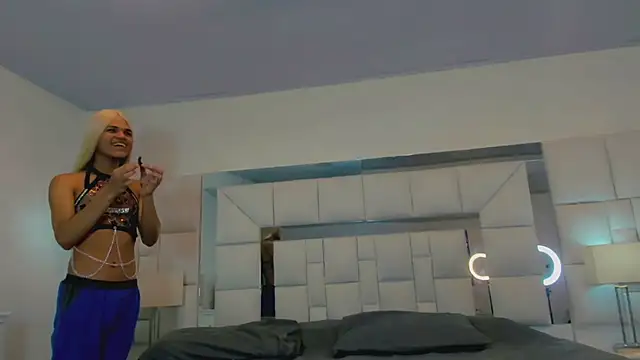 Gabyqueen70 online show from January 15, 2025, 3:22 am