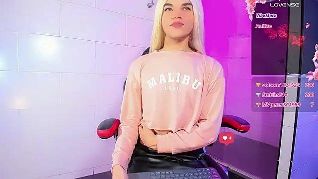 Gabyqueen70 online show from January 26, 2025, 3:27 am