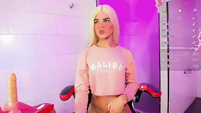 Gabyqueen70 online show from January 26, 2025, 6:28 am