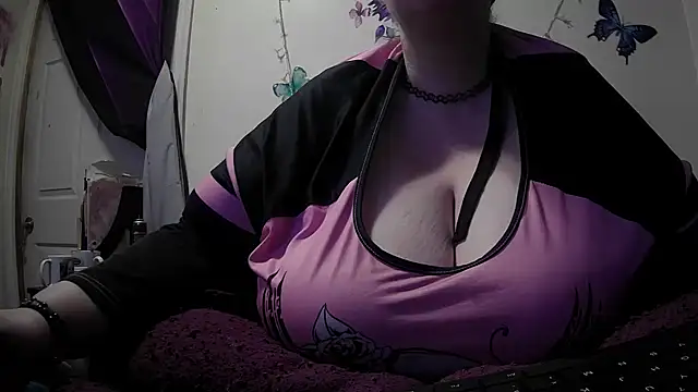Snapshot of Alli_Kat chatting on January 7, 2026, 2:30 pm Alli Kat online show from January 7, 2026, 2:30 pm