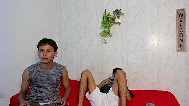boys yourparty online show from May 6, 2026, 1:03 am