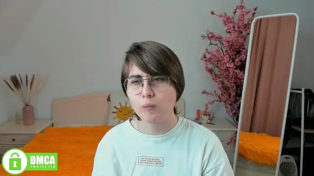 Snapshot of Funny_bunnyy chatting on December 5, 2024, 8:33 pm Funny bunnyy online show from December 5, 2024, 8:33 pm