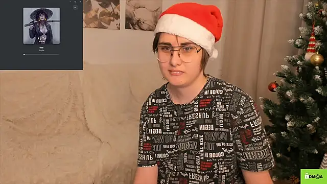 Snapshot of Funny_bunnyy chatting on December 17, 2024, 3:39 am Funny bunnyy online show from December 17, 2024, 3:39 am