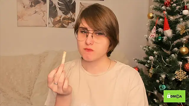 Snapshot of Funny_bunnyy chatting on December 26, 2024, 8:00 pm Funny bunnyy online show from December 26, 2024, 8:00 pm