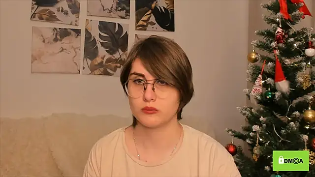 Snapshot of Funny_bunnyy chatting on December 27, 2024, 2:47 am Funny bunnyy online show from December 27, 2024, 2:47 am