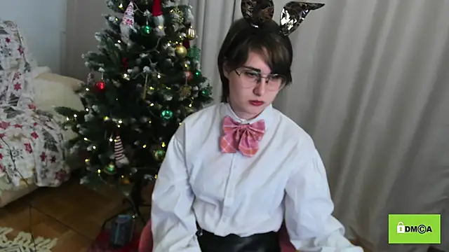 Snapshot of Funny_bunnyy chatting on December 29, 2024, 12:20 am Funny bunnyy online show from December 29, 2024, 12:20 am