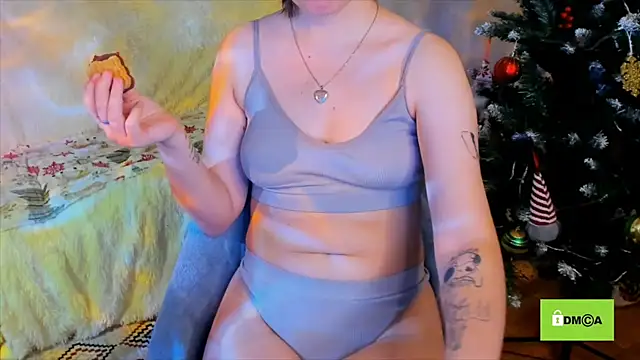 Snapshot of Funny_bunnyy chatting on January 13, 2025, 3:23 am Funny bunnyy online show from January 13, 2025, 3:23 am