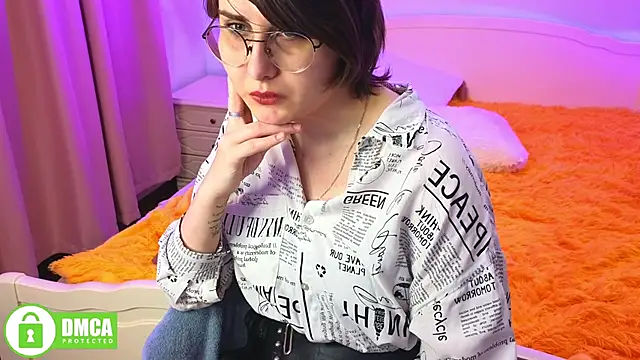 Snapshot of Funny_bunnyy chatting on January 16, 2025, 3:23 am Funny bunnyy online show from January 16, 2025, 3:23 am