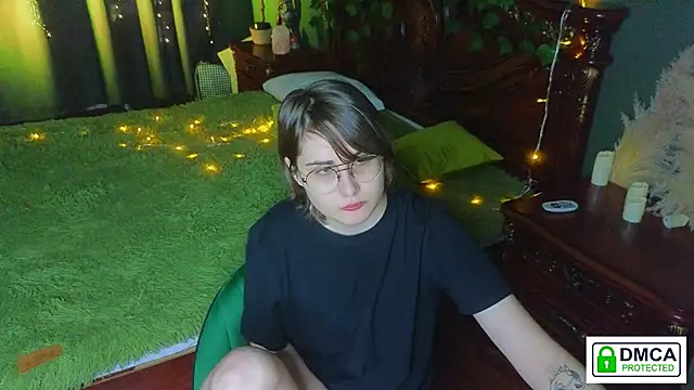 Snapshot of Funny_bunnyy chatting on January 31, 2025, 4:36 am Funny bunnyy online show from January 31, 2025, 4:36 am