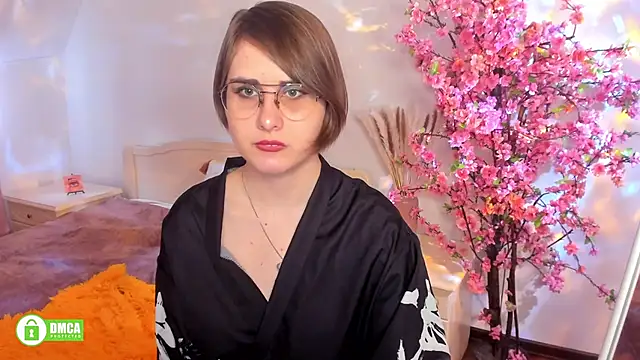 Snapshot of Funny_bunnyy chatting on February 9, 2025, 8:00 am Funny bunnyy online show from February 9, 2025, 8:00 am