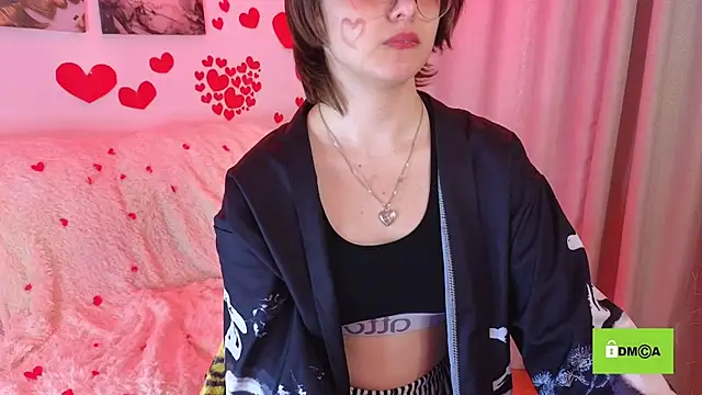 Snapshot of Funny_bunnyy chatting on February 14, 2025, 5:19 am Funny bunnyy online show from February 14, 2025, 5:19 am