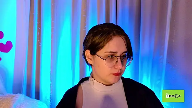 Snapshot of Funny_bunnyy chatting on February 24, 2025, 5:11 am Funny bunnyy online show from February 24, 2025, 5:11 am