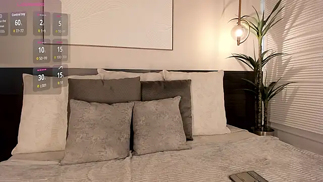 SophieBlake online show from December 2, 2025, 8:37 pm