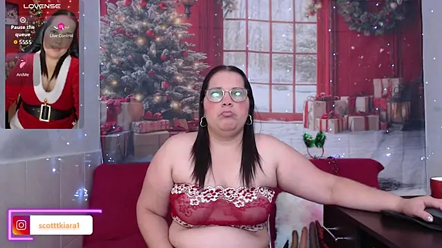 kiara scottt online show from December 1, 2025, 9:14 am