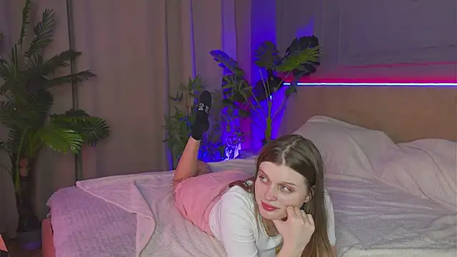 Miuu miuu online show from January 24, 2025, 9:58 pm