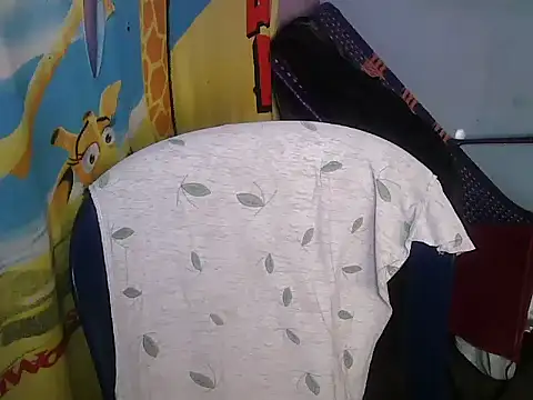 Snapshot of Katerine43 chatting on September 9, 2025, 12:05 pm Katerine43 online show from September 9, 2025, 12:05 pm