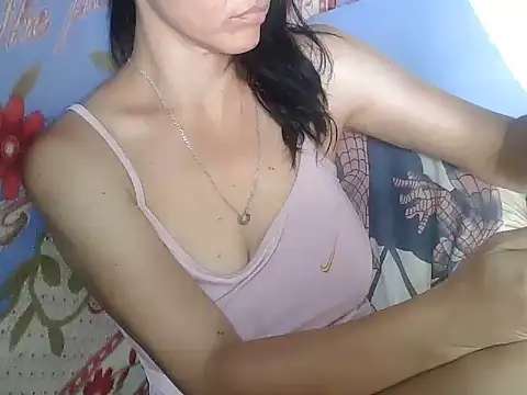 Snapshot of Katerine43 chatting on October 5, 2025, 12:47 pm Katerine43 online show from October 5, 2025, 12:47 pm