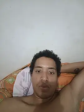 Snapshot of Fabianred chatting on August 5, 2026, 11:50 pm Fabianred online show from August 5, 2026, 11:50 pm