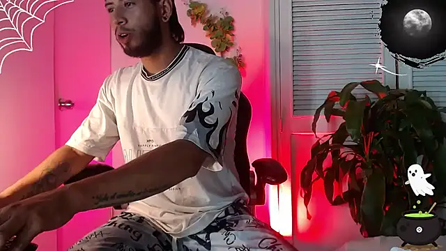 Snapshot of Colby_brown03 chatting on October 10, 2025, 7:13 pm Colby brown03 online show from October 10, 2025, 7:13 pm