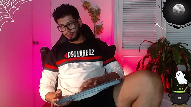 Snapshot of Colby_brown03 chatting on October 19, 2025, 7:58 pm Colby brown03 online show from October 19, 2025, 7:58 pm