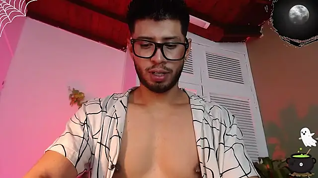 Snapshot of Colby_brown03 chatting on October 22, 2025, 6:18 pm Colby brown03 online show from October 22, 2025, 6:18 pm