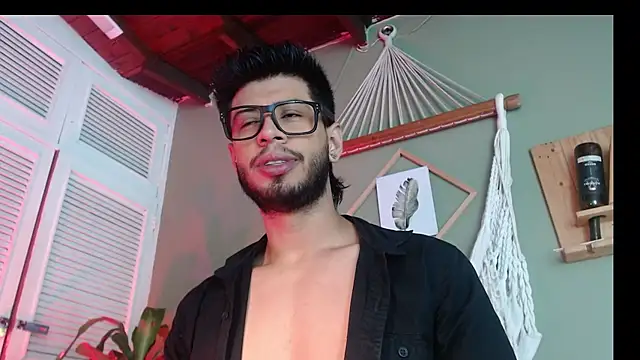 Colby brown03 online show from November 24, 2025, 7:57 pm