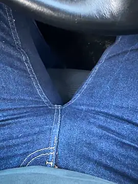 benbm54 online show from January 7, 2025, 3:23 pm