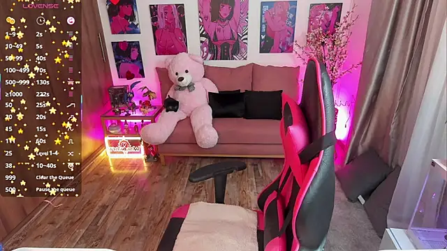 annieesweett online show from July 9, 2026, 7:18 pm
