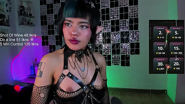 Snapshot of sweet_Samx chatting on October 5, 2025, 5:50 am sweet Samx online show from October 5, 2025, 5:50 am