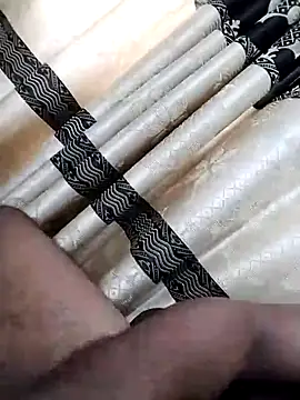 max pane98 online show from March 7, 2025, 3:08 am