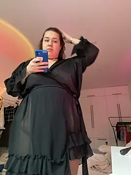 Snapshot of SuzieMurray chatting on September 20, 2025, 10:05 am SuzieMurray online show from September 20, 2025, 10:05 am