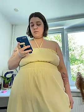 SuzieMurray online show from July 12, 2026, 8:16 am