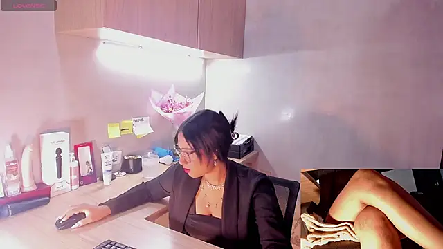 Laurentdupont04 online show from February 24, 2025, 3:23 am