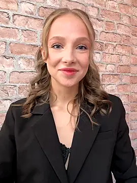 CaseyStar online show from October 3, 2025, 12:57 pm