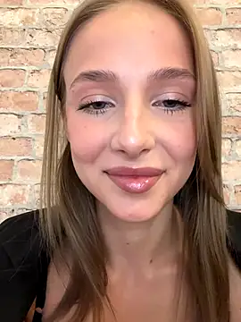 CaseyStar online show from October 24, 2025, 2:13 pm