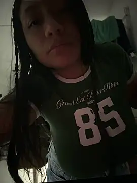 Im Little online show from May 6, 2026, 2:19 am