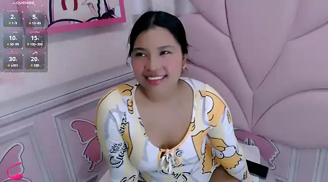 lauren sofia19 online show from December 4, 2024, 9:40 am