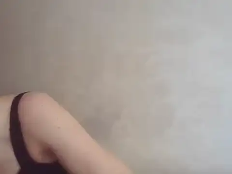CaitlinaJayne23 online show from February 7, 2025, 1:43 pm