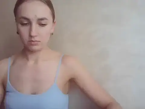 CaitlinaJayne23 online show from February 14, 2025, 10:17 am